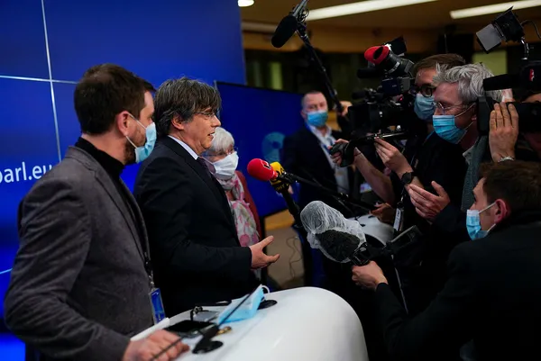 AP'den tarihi Carles Puigdemont kararı! Dokunulmazlıkları kaldırıldı - 5