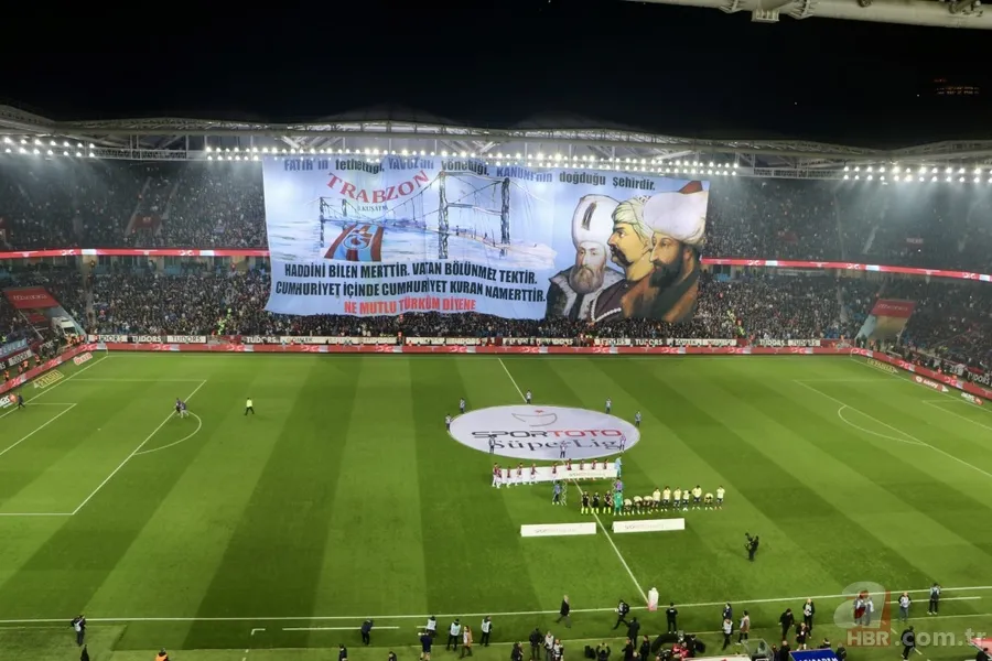 Derbi zaferi sonrası Trabzonspor'dan Fenerbahçe'ye olay "5 YILDIZ" göndermesi: "Başı dönüp yolunu kaybedenler için..." 12