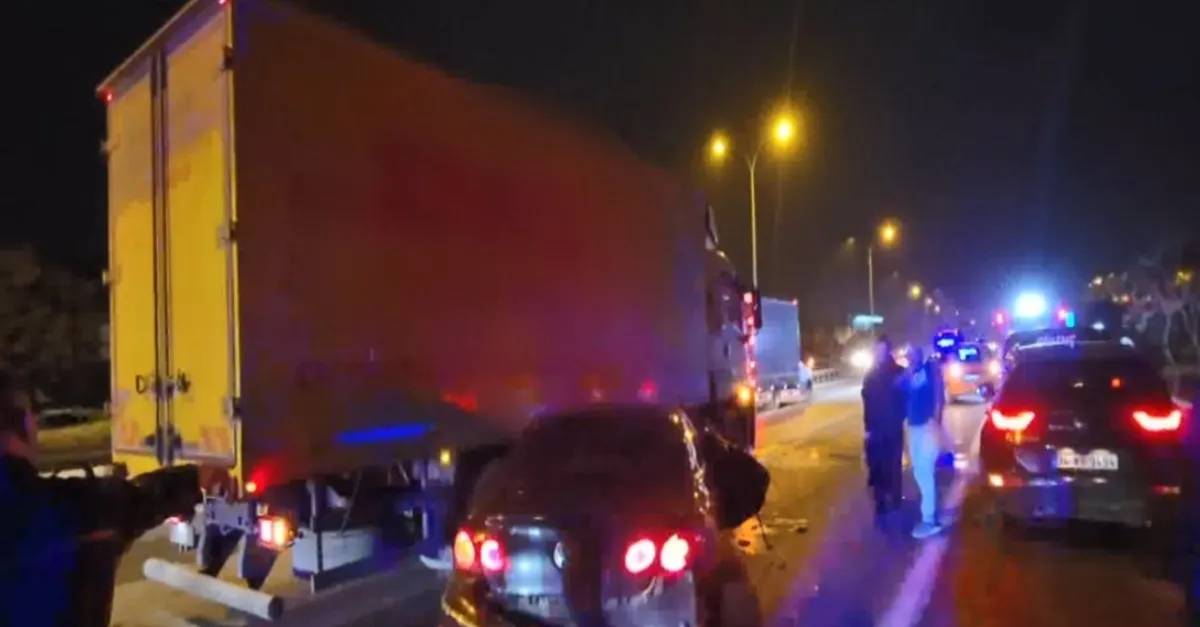 TEM Otoyolu'nda zincirleme kaza: 2 yaralı