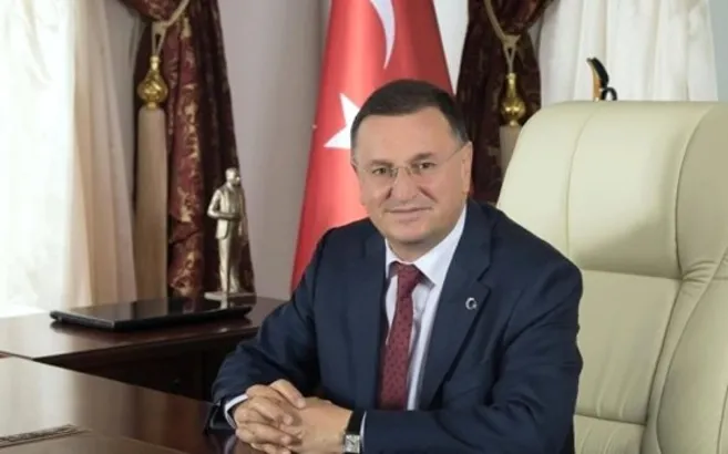 CHP’nin Hatay Büyükşehir adayı Lütfü Savaş: Bize oy vermezseniz şerefsizsiniz!