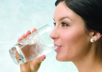 Akşamdan kalan suyun PH değeri düşüyor
