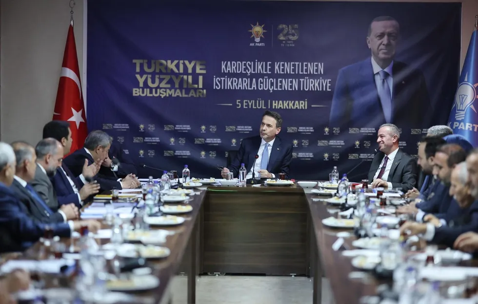 Bakan Bayraktar’dan Hakkari’de Terörsüz Türkiye mesajı: Bölgedeki bütün illerimiz adeta yıldız gibi parlayacak - 3