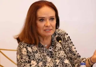 Müjde Ar Gazzeli bir çocuğun koruyucu annesi olmak istiyor! "Utan dünya utan" diyerek duyurdu