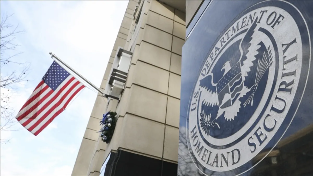 Vize almak isteyenler dikkat: ABD’den sosyal medya şartı