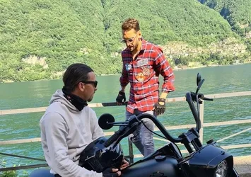 Zlatan Ibrahimovic ve Hakan Çalhanoğlu motor turuna çıktı