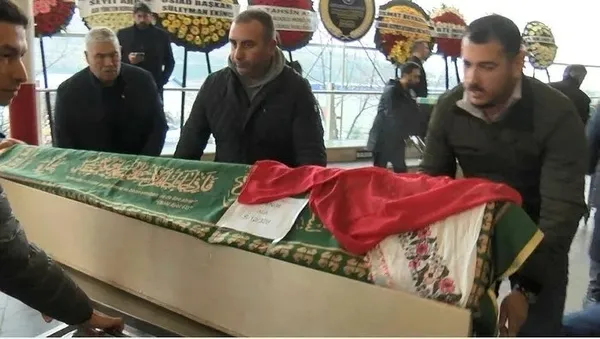 takside-kan-donduran-cinayet-eski-esinin-bogazini-keserek-oldurdu-1702318732612.jpeg Takside kan donduran cinayet! Eski eşinin boğazını keserek öldürdü - 6