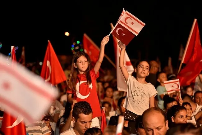 KKTC’de yapılan son ankette çarpıcı sonuçlar! Ersin Tatar, Mustafa Akıncı'yı geçti - 2