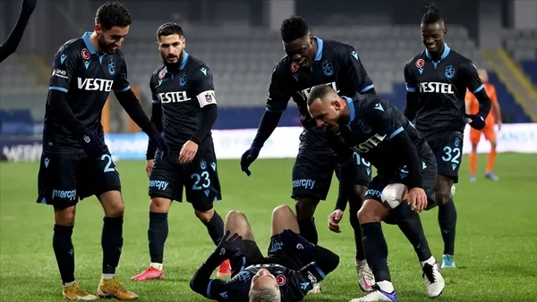 1641565952245.jpg Trabzonspor şampiyonluğa yürüyor! Trabzonspor 1-0 Yeni Malatyaspor (MAÇ SONUCU-ÖZET) - 8