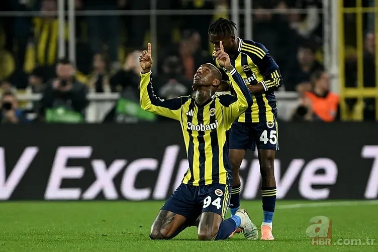 Fenerbahçe’de derbi öncesi kritik toplantı! Yönetimin kararı oyunculara bildirildi 3