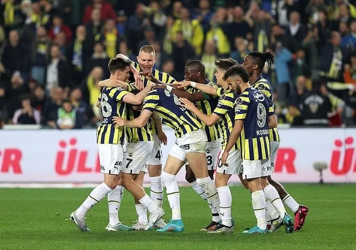 Fenerbahçe Trabzonspor derbisine damga vuran olay! Ahmet Çakar’dan flaş sözler