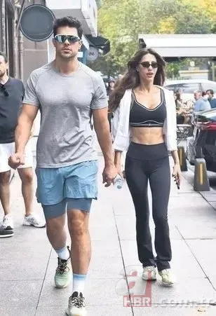 Hadise ile 5 ay evli kalmıştı! Mehmet Dinçerler'in yeni aşkı bakın kimmiş! 5