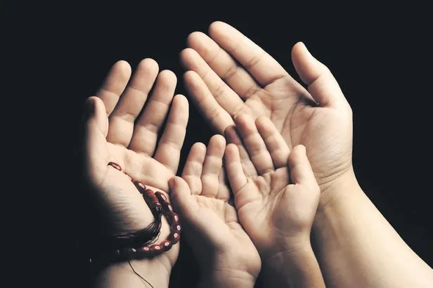 ramazanda-okunacak-dua-ve-zikirler-peygamber-efendimizin-ramazan-ayinda-ettigi-dualar-neler-hangi-tesbihler-ce-1679487945007.jpg Ramazan'da okunacak dua ve zikirler | Hangi tesbihler çekilecek? ARAPÇA, TÜRKÇE Peygamber Efendimizin Ramazan ayında ettiği dualar neler? - 5