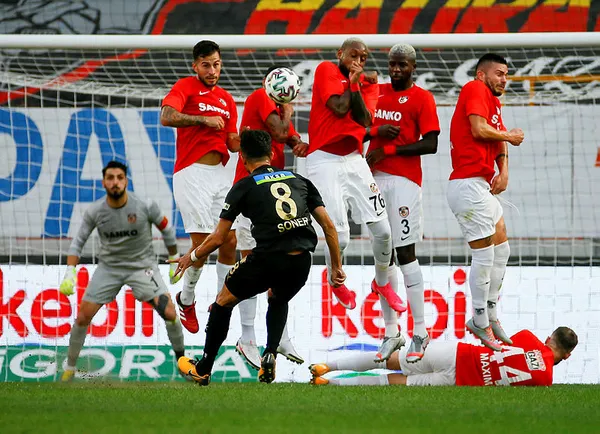 Göztepe 2-2 Gaziantep FK maç sonucu | Süper Lig 3. Hafta