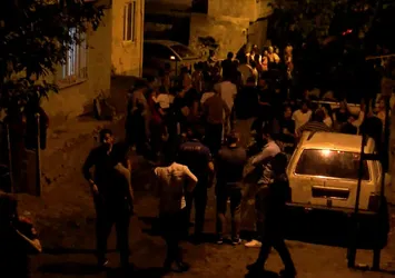 Fikirtepe'de olaylı gece! Ev yaktılar...