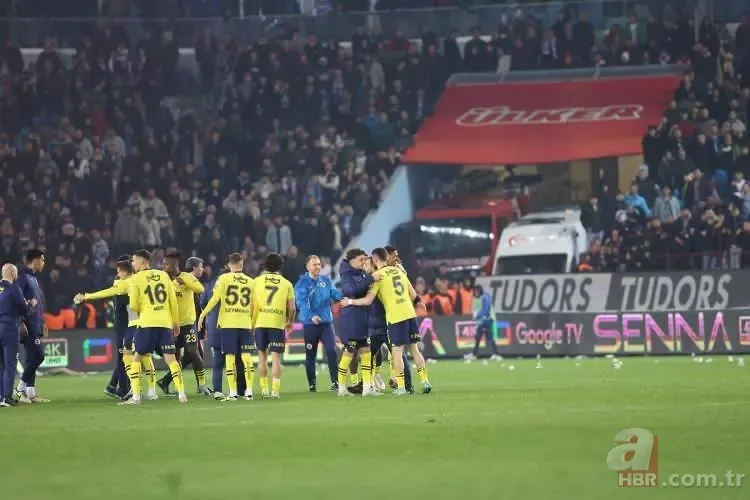 Fenerbahçeli Oosterwolde'den Trabzonspor taraftarına çirkin el hareketi! Olayların fitilini ateşledi 8