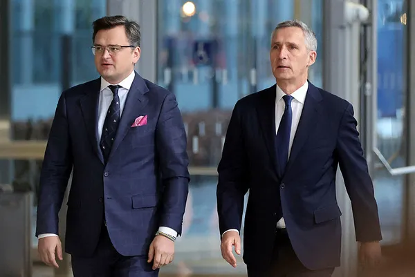 Son dakika: Ukrayna Dışişleri Bakanı Dmyrto Kuleba'dan NATO'ya çağrı - 1
