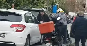 4 saldırgandan motosikletliye saldırdı