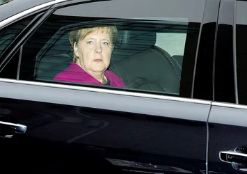 Almanya Başbakanı Merkel bırakıyor