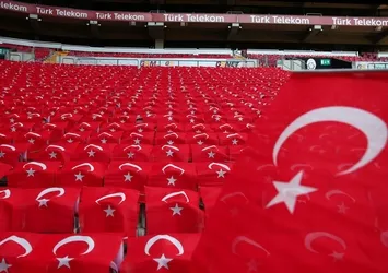 Galatasaray'dan anlamlı karar! Bu akşam statta...