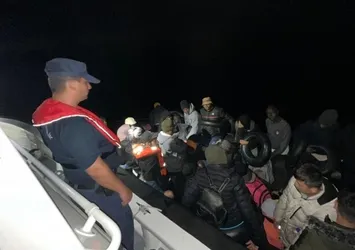 İzmir'de 101 düzensiz göçmen yakalandı
