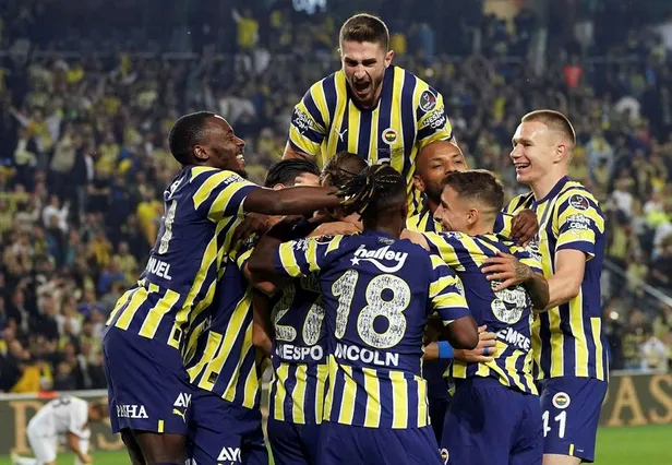 fenerbahce-basaksehir-muhtemel-11ler-22-ekim-fenerbahce-basaksehir-maci-ne-zaman-saat-kacta-1666422583110.jpg FENERBAHÇE BAŞAKŞEHİR MUHTEMEL 11'LER: 22 Ekim Fenerbahçe Başakşehir maçı ne zaman, saat kaçta? - 7