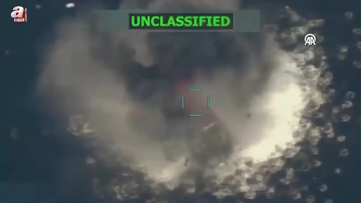 ABD Savunma Bakanı Hegseth "uyuşturucu yüklü" tekneyi vurduklarını belirtti