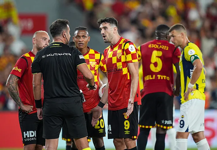 VAR kayıtları açıklandı! Galatasaray, Fenerbahçe ve Beşiktaş karşılaşmaları... | İptal edilen gollerdeki diyaloglar...