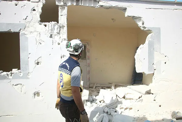 Terör örgütü PKK-YPG’den Afrin’deki briket evlere roketli saldırı: 3 sivil yaralandı