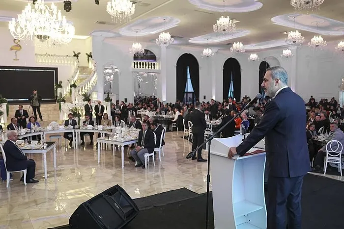 disisleri-bakani-fidan-net-konustu-tum-dunyada-baris-ve-istikrarin-savunucusu-olmaya-devam-ediyor-1710896155383.jpeg Dışişleri Bakanı Fidan net konuştu: Tüm dünyada barış ve istikrarın savunucusu olmaya devam ediyor - 2