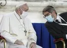 Papa ilk kez maske ile görüntülendi