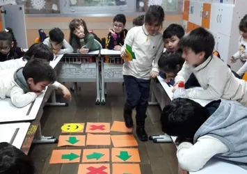 Çocuklar kodlamayı bilgisayarsız öğrenecek!