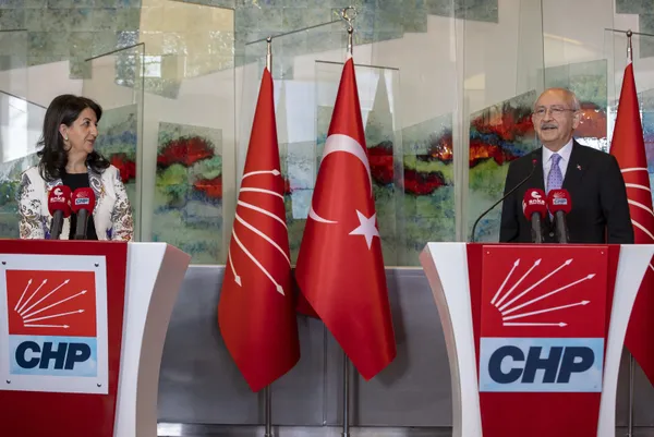 1640697886025.jpg Bu kez aynı karedeler! HDP'den CHP'ye ziyaret - 4