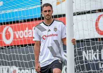 Beşiktaş'ta şok! Victor Ruiz 2 hafta yok