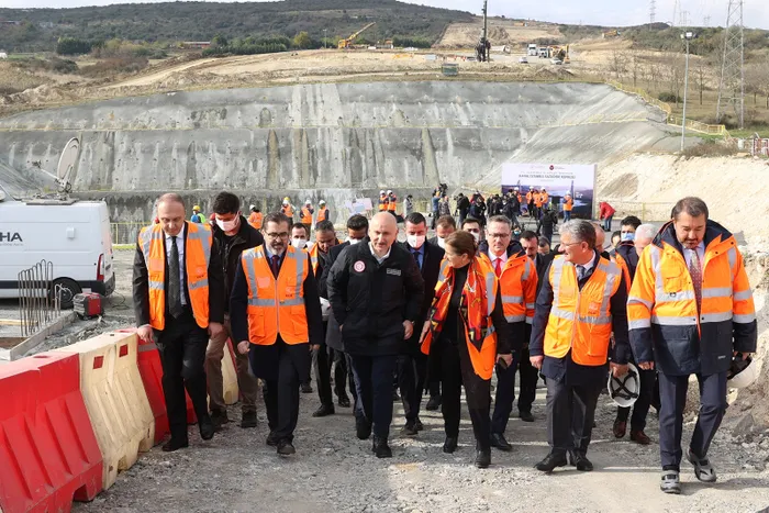 Ulaştırma ve Altyapı Bakanı Adil Karaismailoğlu’ndan Kanal İstanbul açıklaması: Dünyayı Türkiye’ye bağlayacak