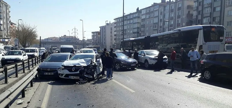 Son dakika: İstanbul'da D-100 Edirne istikameti trafiğe kapandı