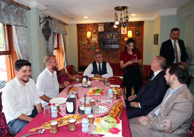 Başkan Erdoğan'dan Çengelköy'de esnaf ziyareti 10