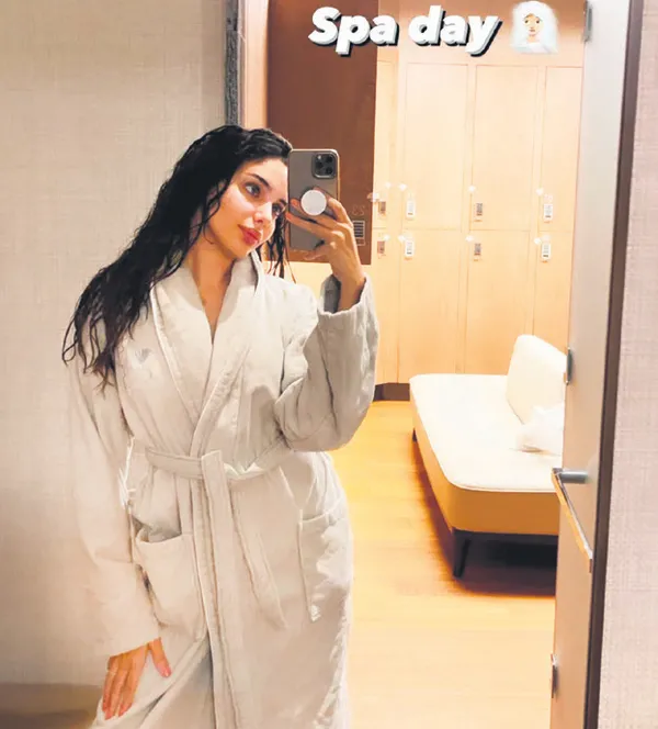 İlkay Gündoğan sevgilisi Sara Arfaoui için kesenin ağzını açtı