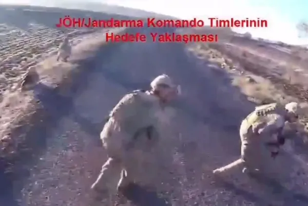 kirmizi-kategoride-aranan-rodi-hayri-kod-adli-orhan-elma-etkisiz-hale-getirildi-icisleri-bakani-ali-yerlikaya-1701667544154.jpeg Kırmızı kategoride aranan Rodi Hayri kod adlı Orhan Elma etkisiz hale getirildi! İçişleri Bakanı Ali Yerlikaya duyurdu - 3
