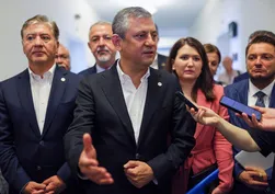 YENİ Parti'de "evet-hayır" çatlağı! Özel'in çelişkisine tepkiler peş peşe: Basiretsizlik!