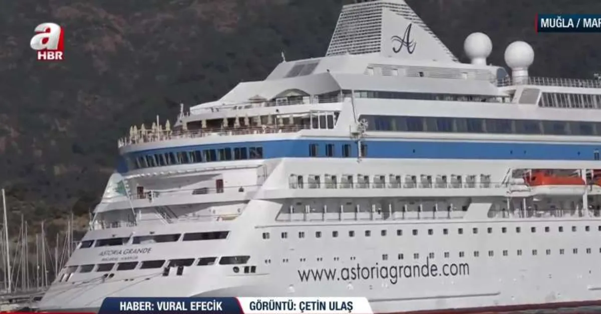 Kruvaziyer Marmaris'e bin yolcu getirdi!