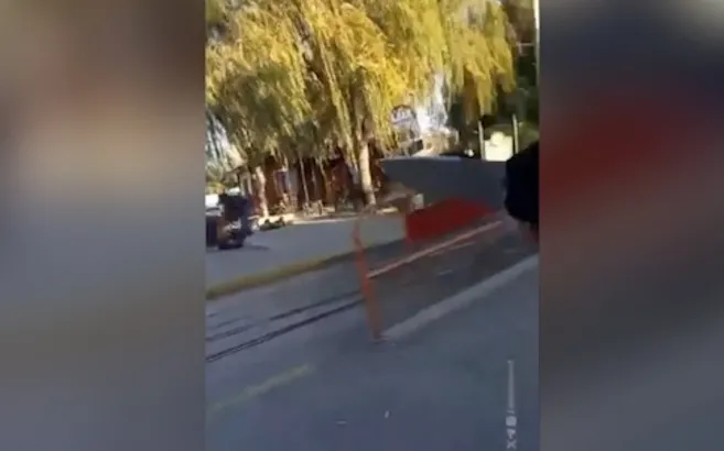 Eskişehir’de akılalmaz olay! Bilgisayar oyunundan etkilendi: Dehşet saçtı! Maske ve çelik yelekle çıktığı sokakta önüne gelene saldırdı | İşte o korku dolu anlar...