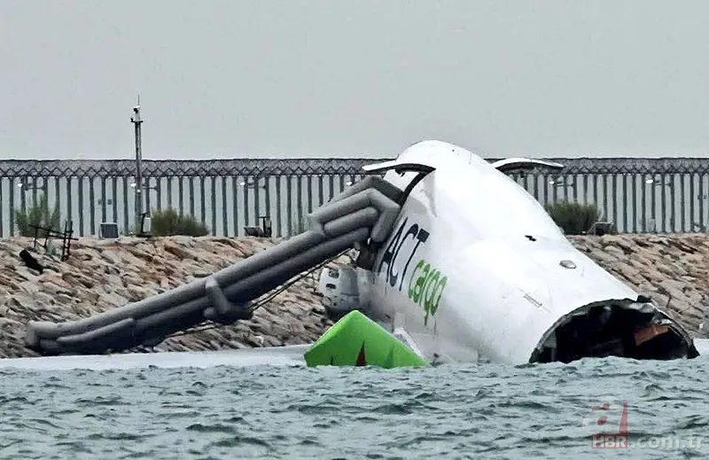 Hong Kong'da dehşet dakikaları! Türk kargo uçağı denize sürüklendi 7