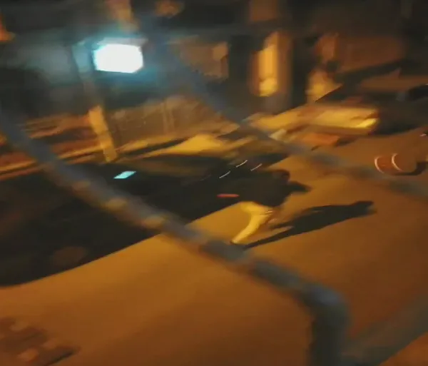 1619600236885.jpg Sahurda turist dehşeti! Önce davulu bıçakladı sonra... - 3