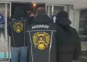 Aksaray'da bıçakçı dükkanını soyan 3 şüpheli yakalandı