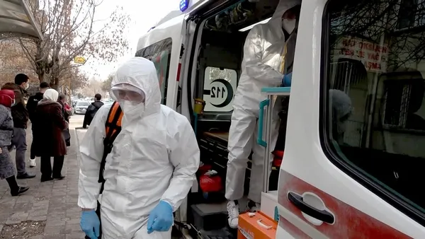 gaziantepte-saskina-ceviren-olay-koyden-merkeze-gitmek-icin-hasta-numarasi-yapip-ambulans-cagirdilar-1639390461214.jpg Gaziantep’te şaşkına çeviren olay! Köyden merkeze gitmek için hasta numarası yapıp ambulans çağırdılar - 6