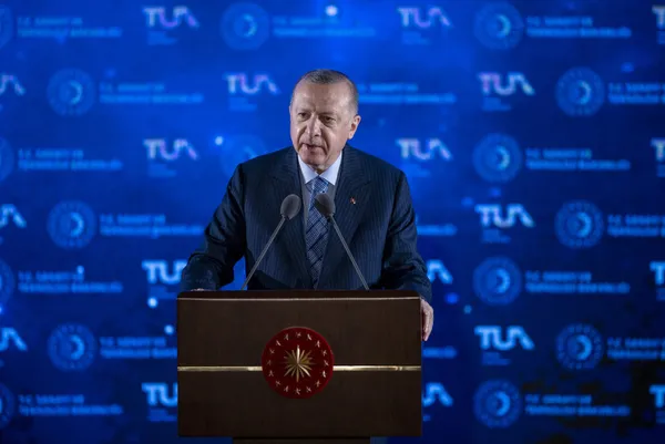Başkan Recep Tayyip Erdoğan duyurdu! Türkiye 2023 yılında Ay’a ulaşacak