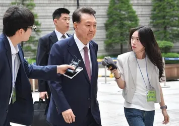 Eski Güney Kore Devlet Başkanı Yoon, 104 vatandaşa tazminat ödeyecek