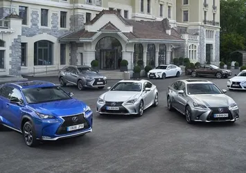 Lexus Türkiye'ye yeni bir lüks anlayışı getirdi