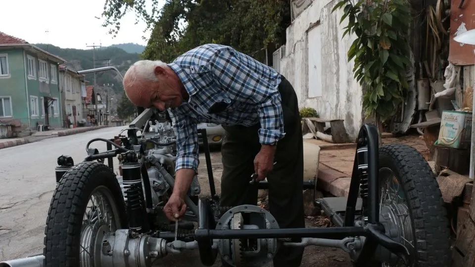 Otomobil Motorundan Motosiklet Uretti