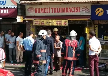 Fatih’te tatlı dükkanı çöktü: Yaralılar var